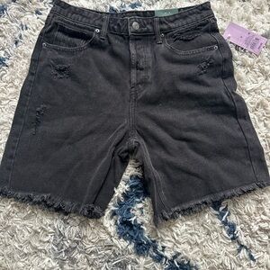Wild Fable Black Distressed Denim High-Rise Bermuda Shorts Size 6/ 28waist